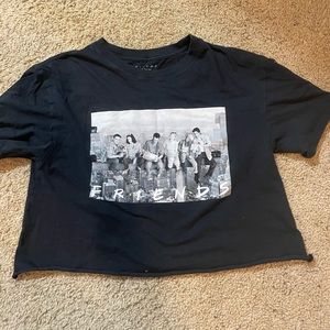 black cropped friends shirt
